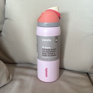Owala Peachy Rose Freesip Stainless Steel Bottle 32oz.